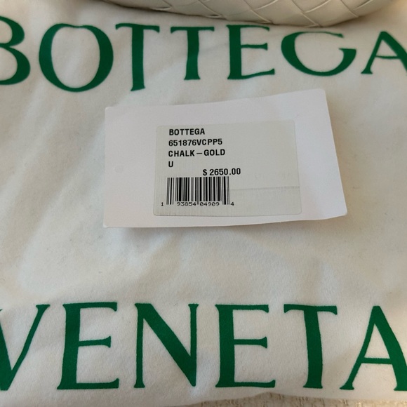 Bottega Veneta Chalk White Woven Bag - Picture 13 of 14